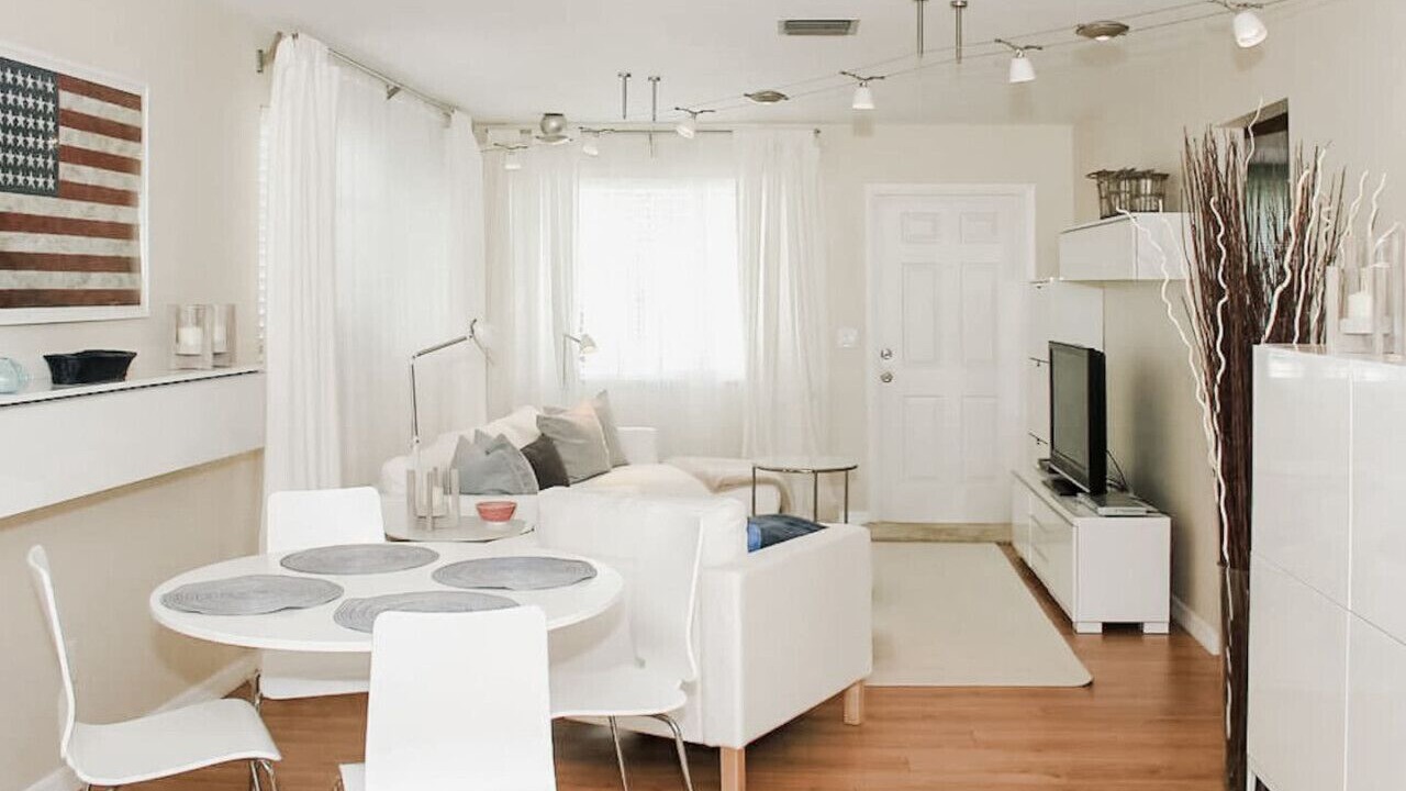 Photo of Livingroom in Naples Park