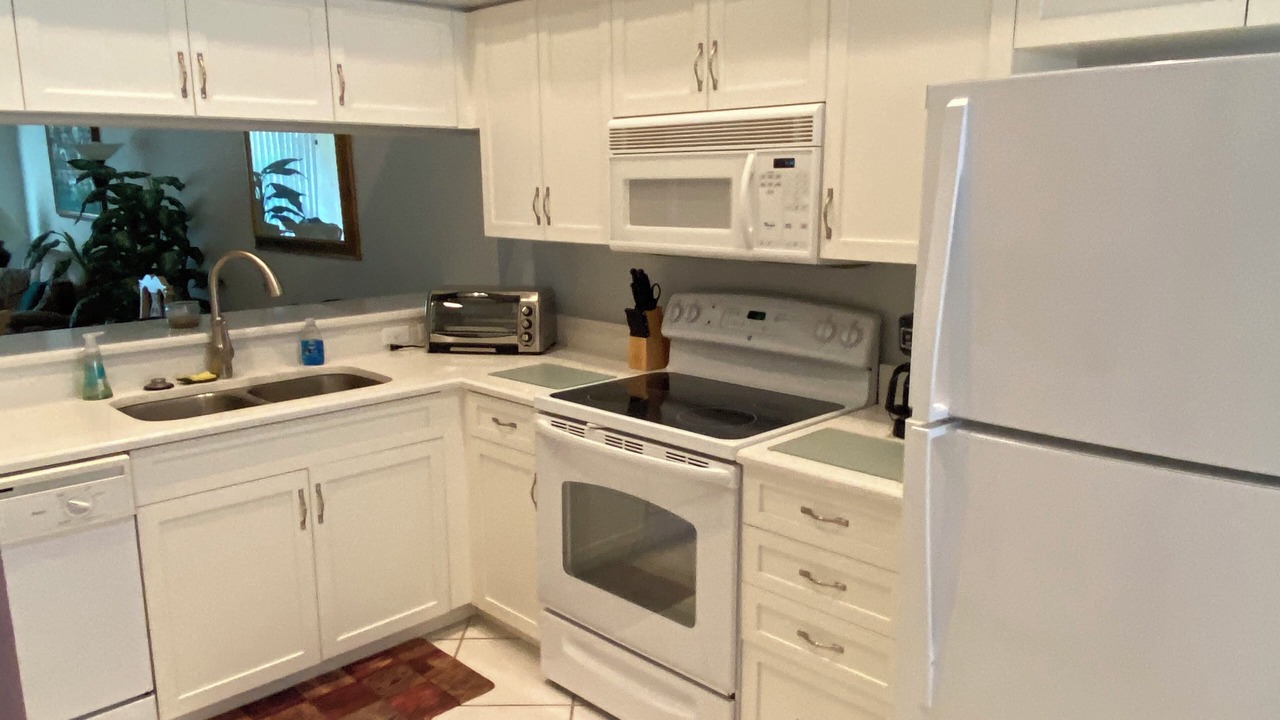 Photo of Kitchen in Imperial Golf Estates