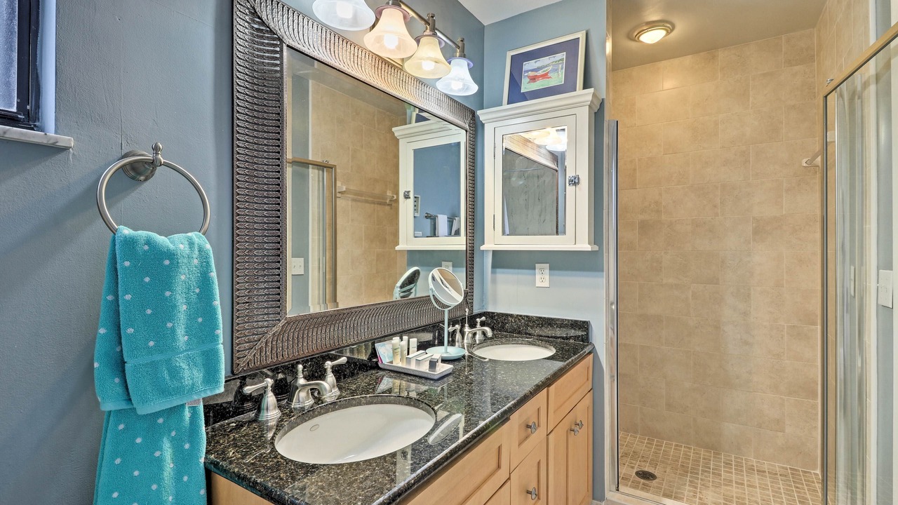 Photo of Bathroom in Jensen Beach