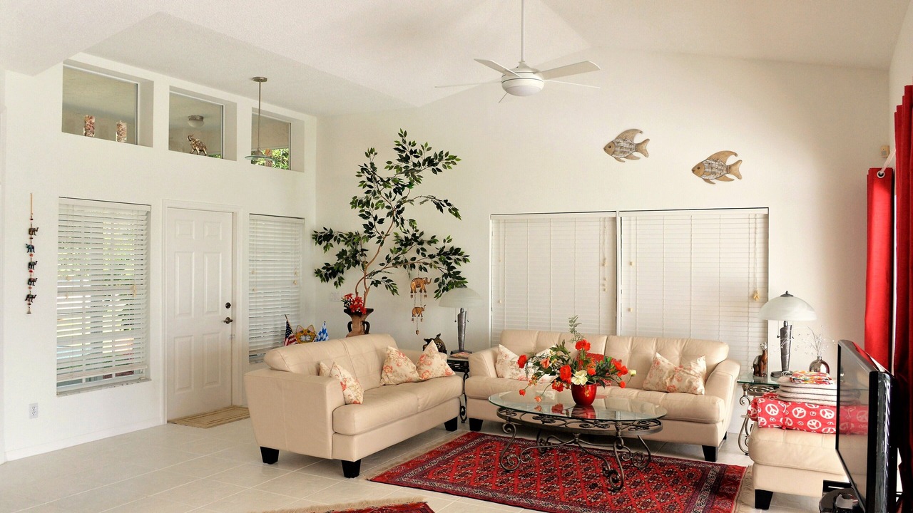 Photo of Livingroom in North Naples