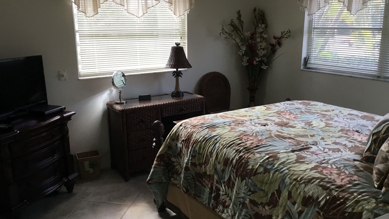 Photo of Bedroom in Bonita Springs