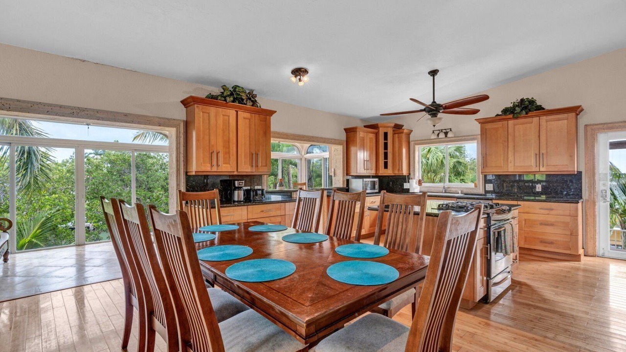 Photo of Kitchen in Marathon