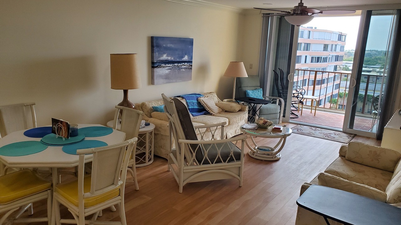 Photo of Livingroom in Palm Beach