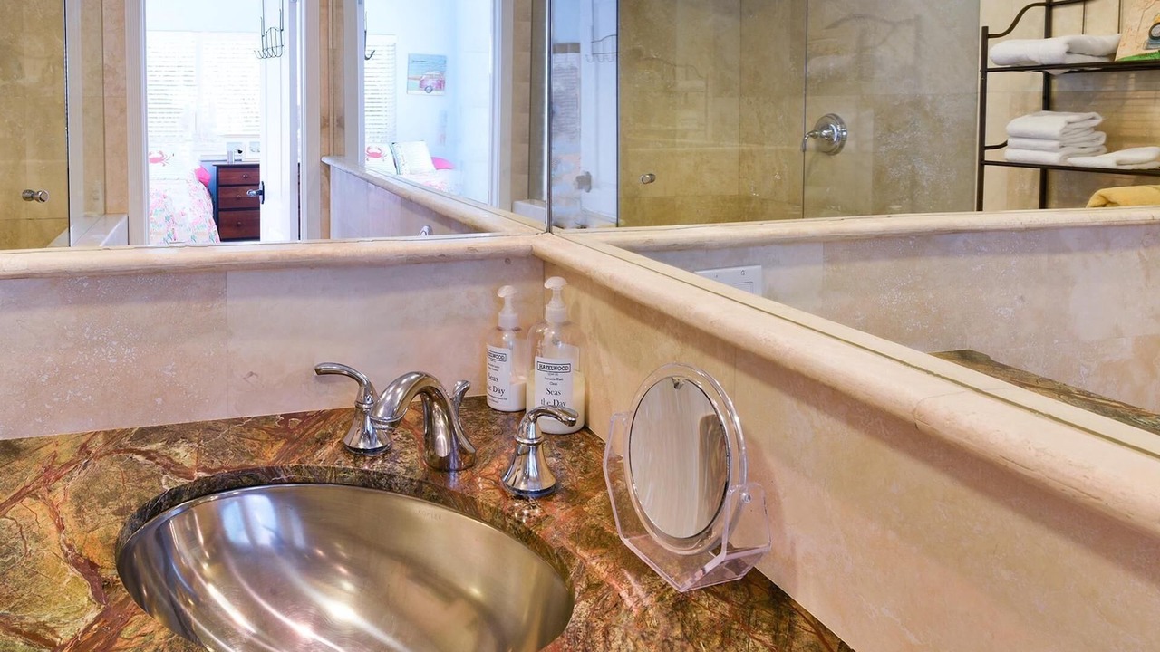 Photo of Bathroom in Islamorada