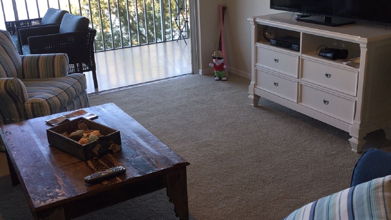 Photo of Livingroom in Imperial Golf Estates
