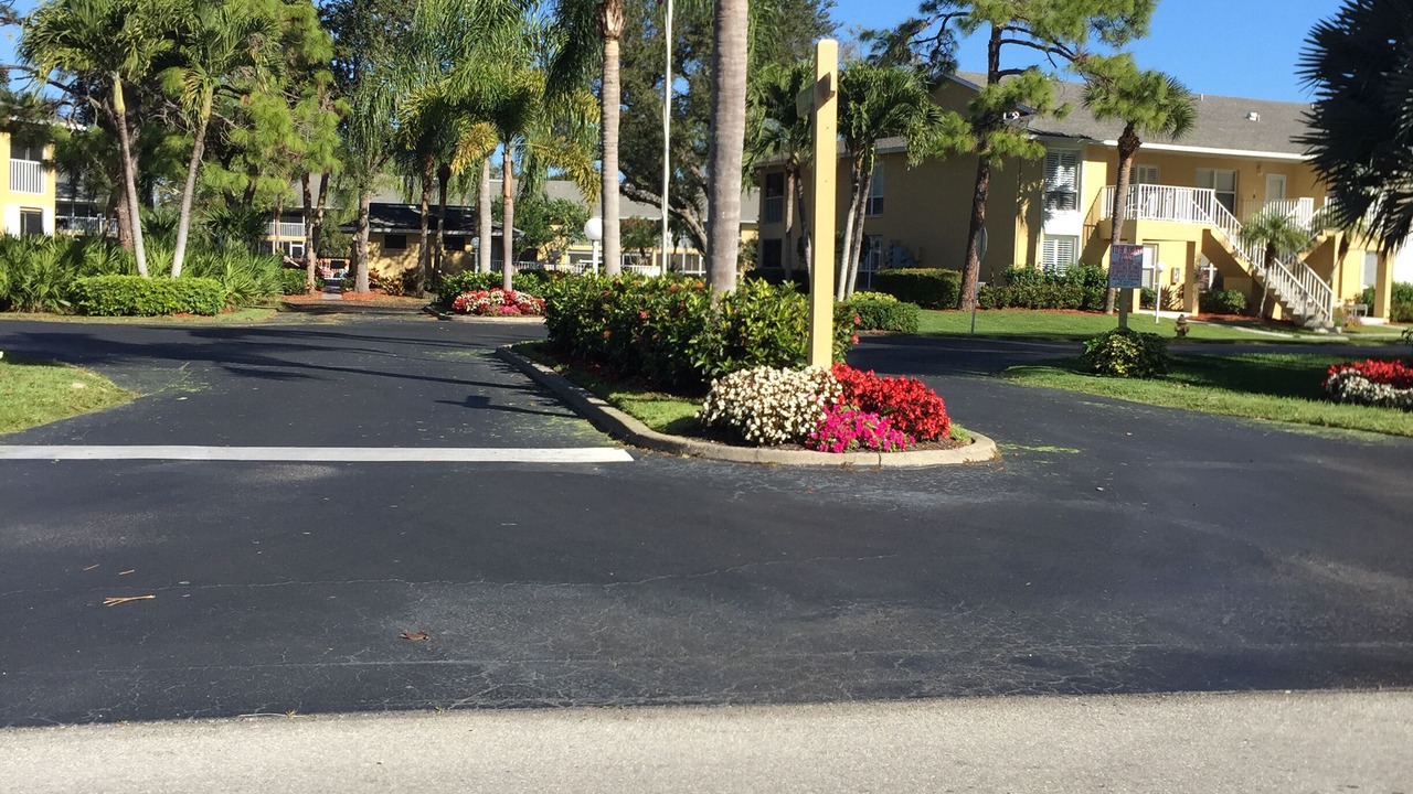 Photo of Outdoor in Imperial Golf Estates