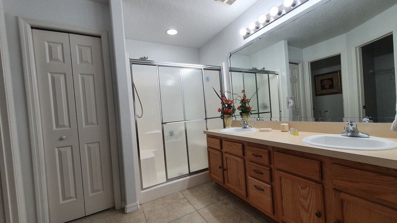 Photo of Bathroom in Haines City