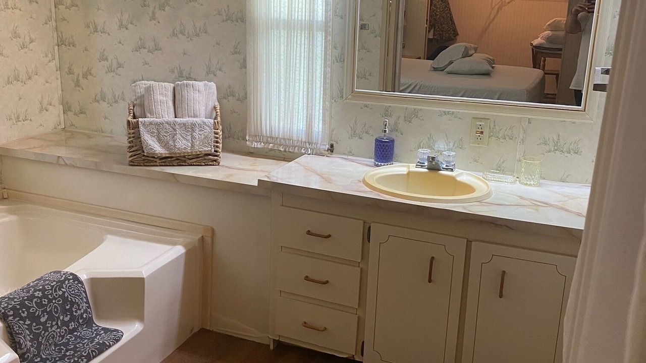 Photo of Bathroom in Moore Haven
