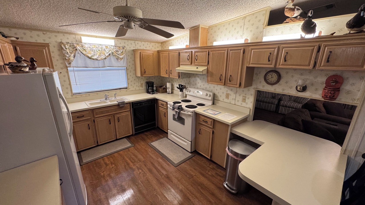 Photo of Kitchen in Moore Haven