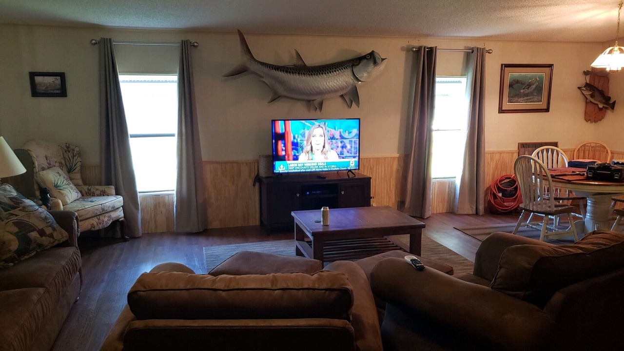 Photo of Livingroom in Moore Haven