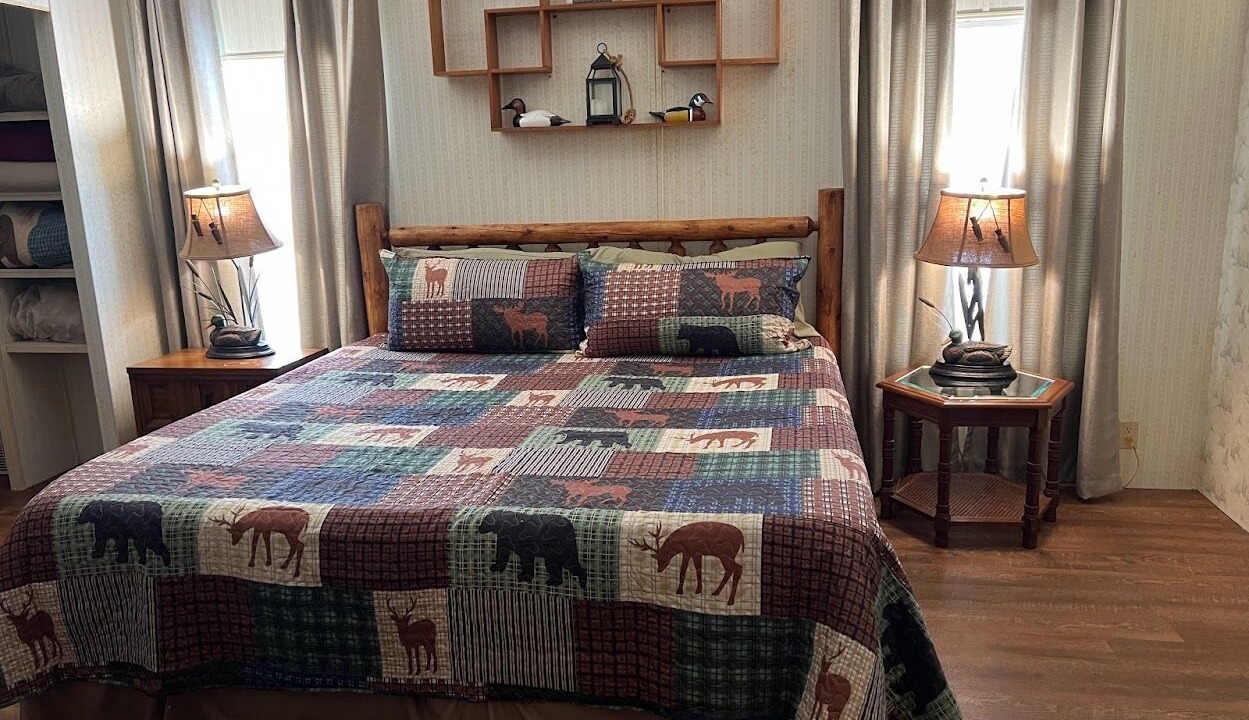 Photo of Bedroom in Moore Haven