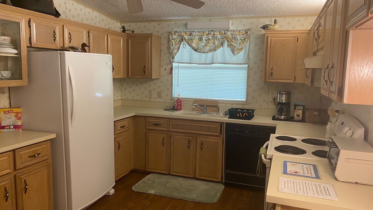 Photo of Kitchen in Moore Haven