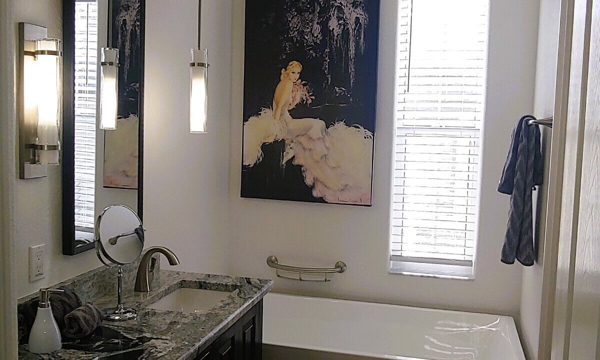 Photo of Bathroom in Pelican