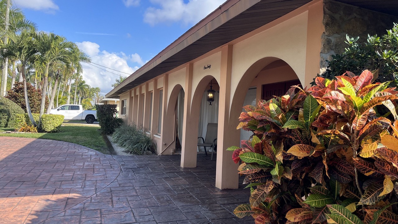 Photo of Outdoor in Pelican