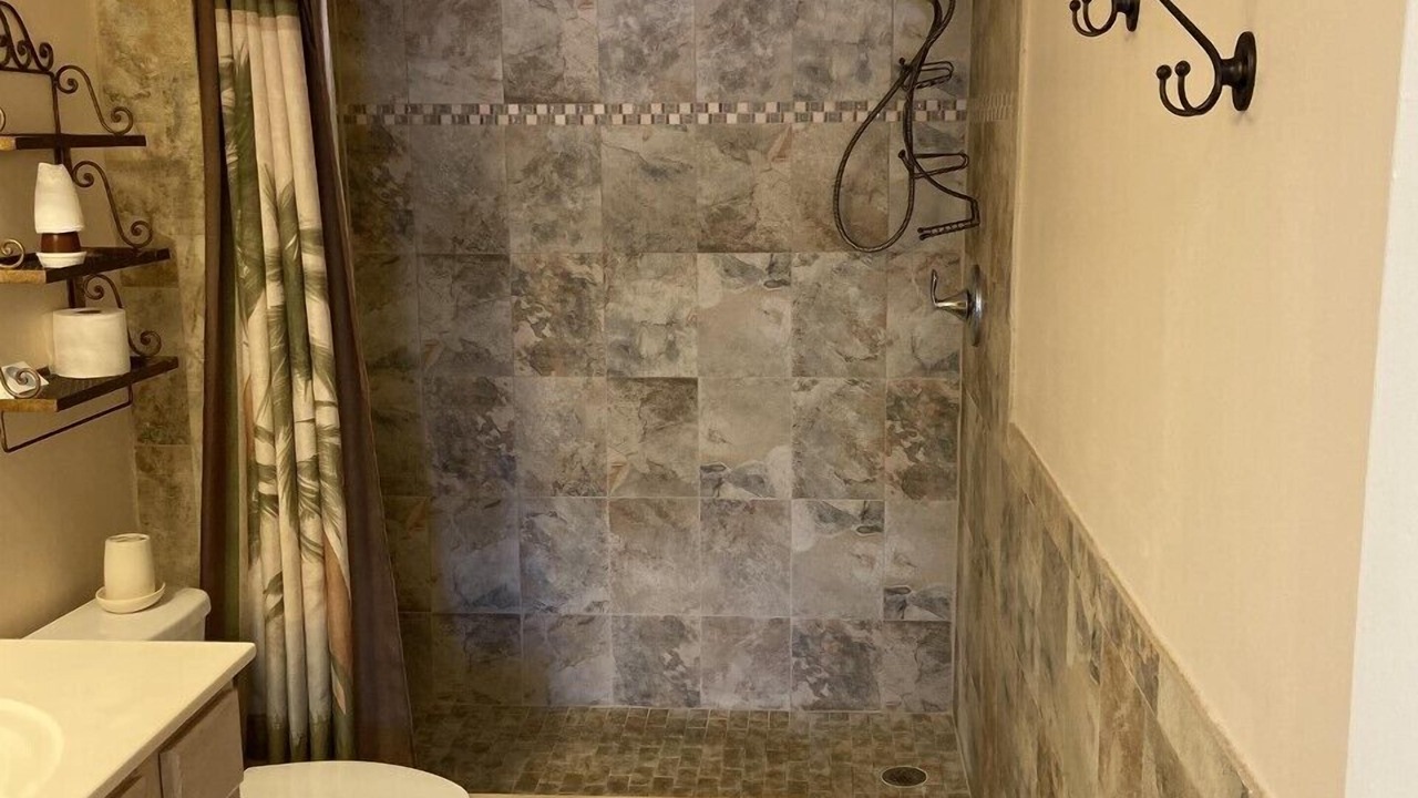 Photo of Bathroom in Naples