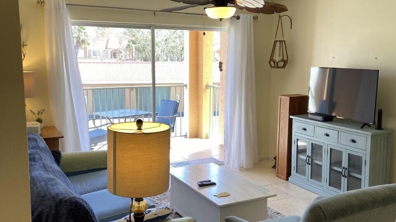 Photo of Livingroom in Naples
