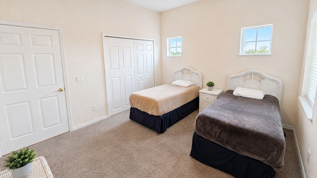 Photo of Bedroom in Bahama Bay