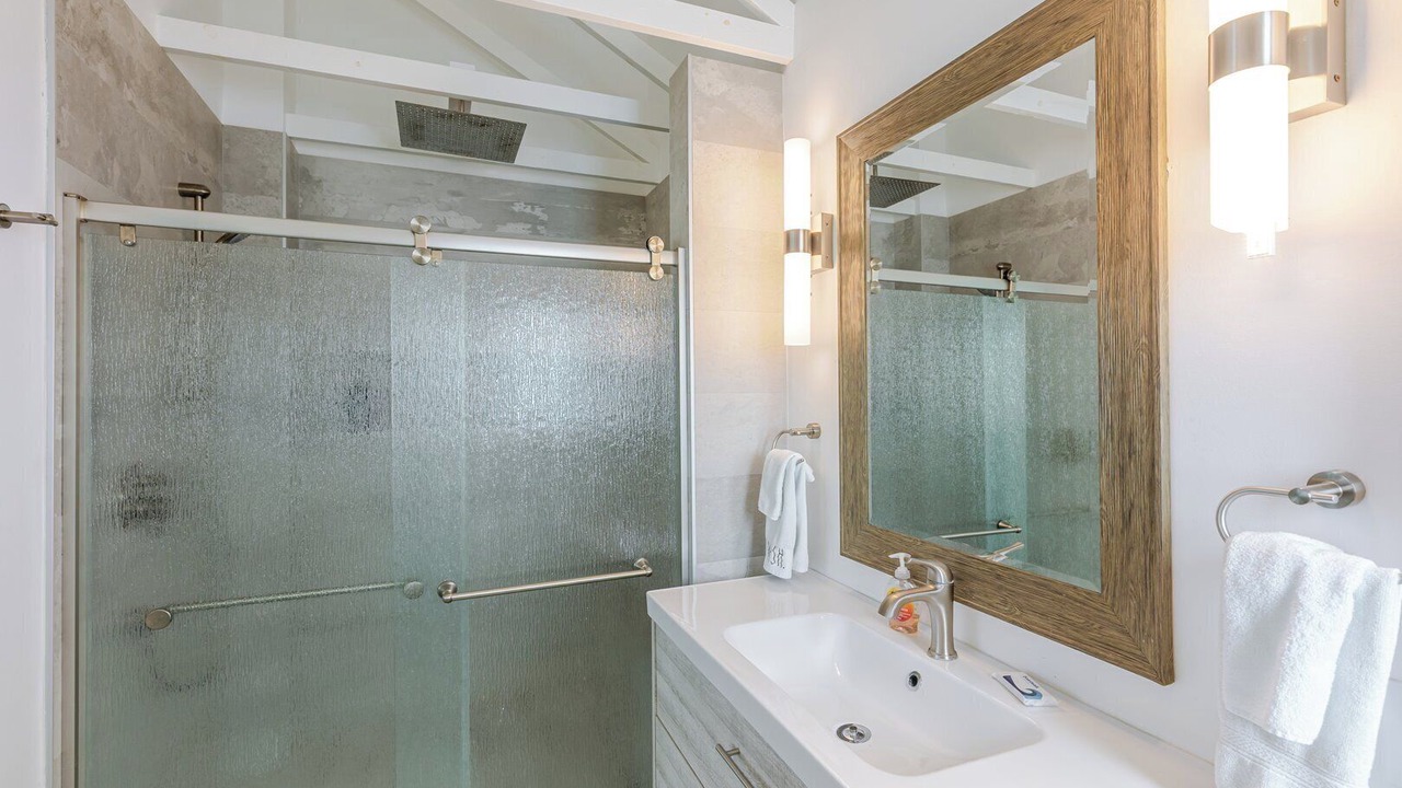 Photo of Bathroom in Marathon