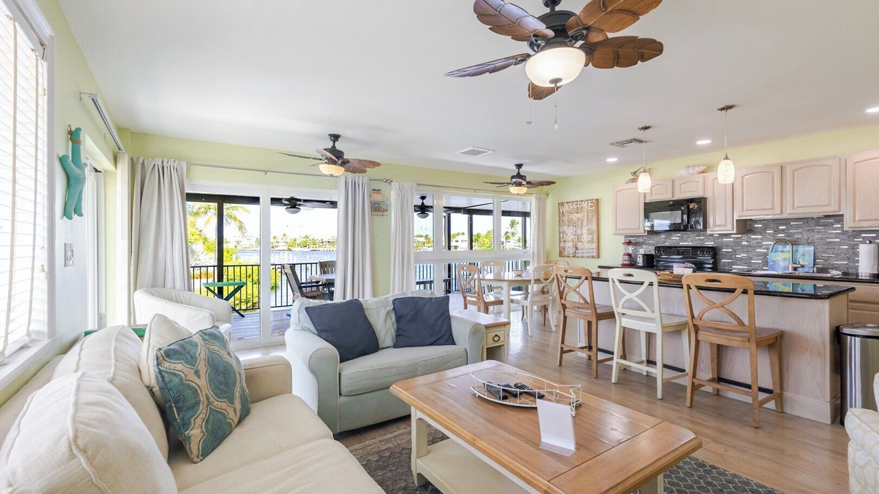 Photo of Livingroom in Marathon