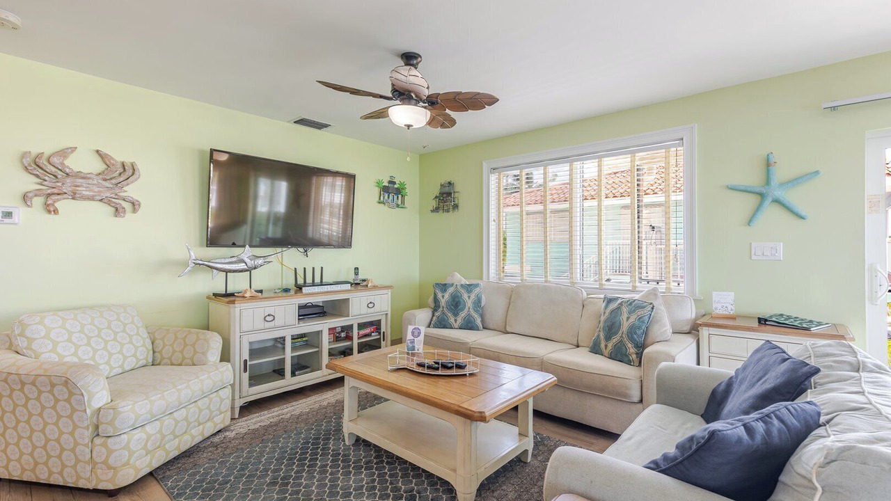 Photo of Livingroom in Marathon