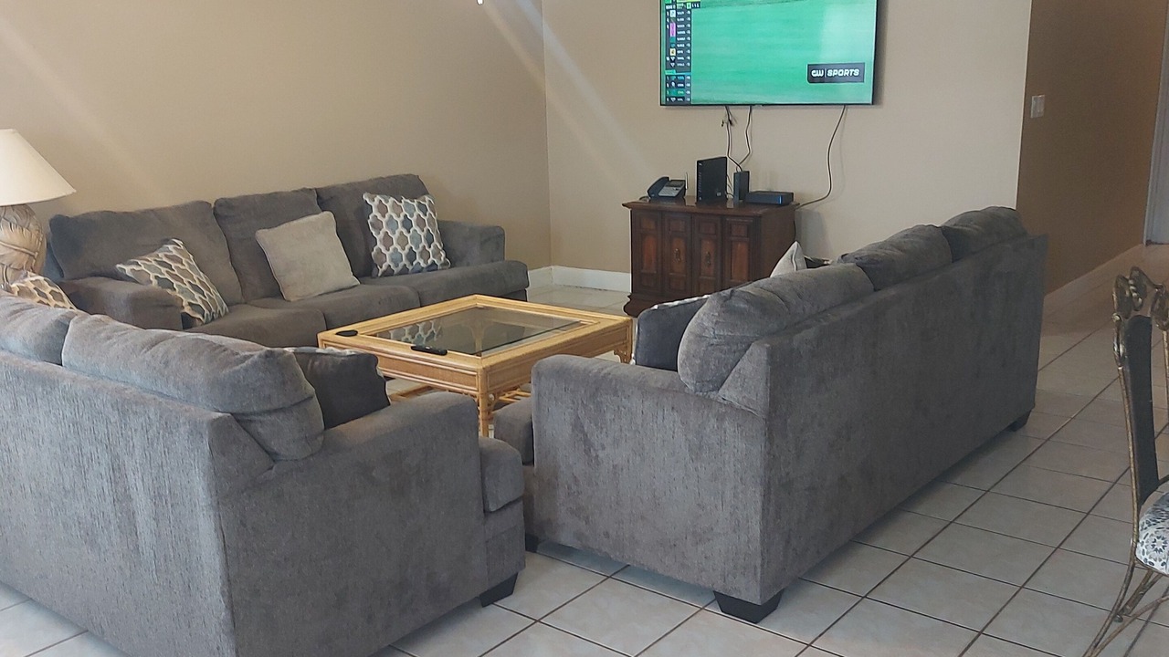Photo of Livingroom in Naples Park