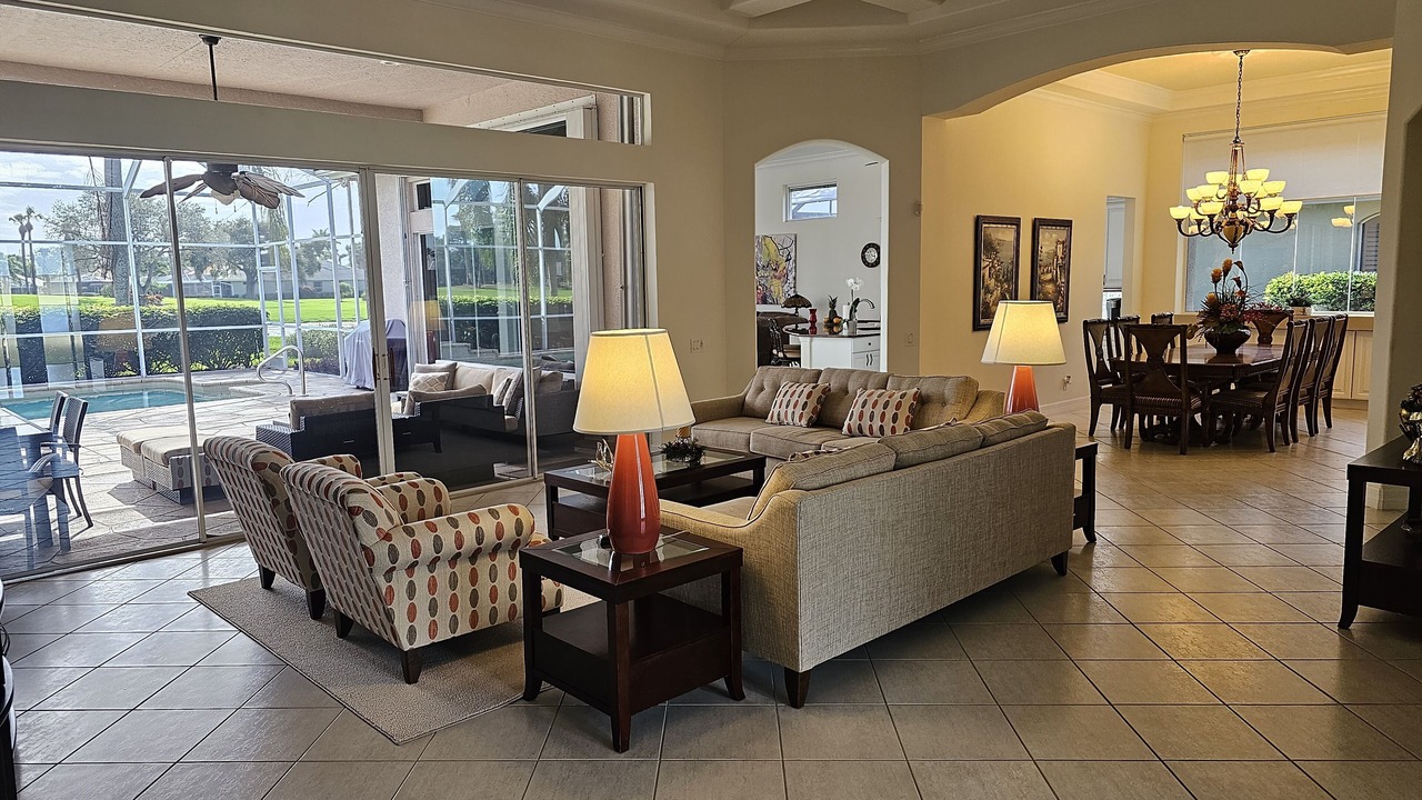 Photo of Livingroom in North Naples