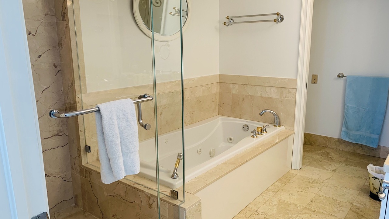 Photo of Bathroom in Coconut Grove