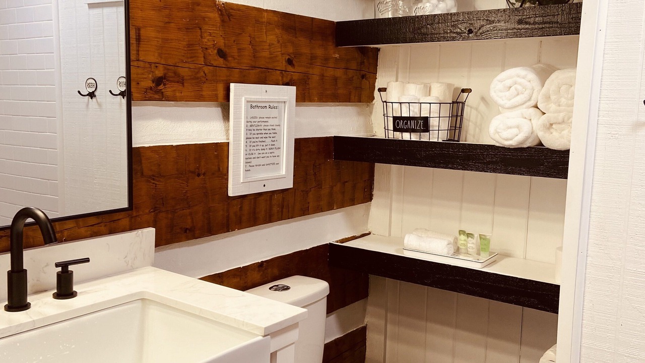 Photo of Bathroom in Sebring