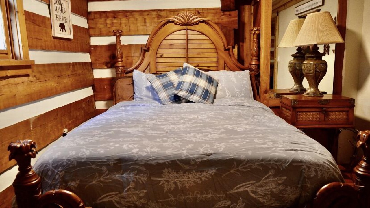 Photo of Bedroom in Sebring