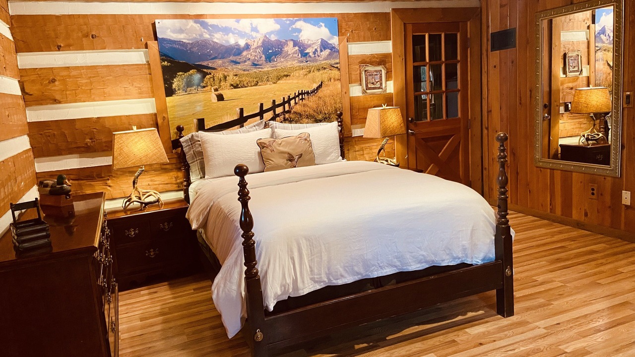Photo of Bedroom in Sebring
