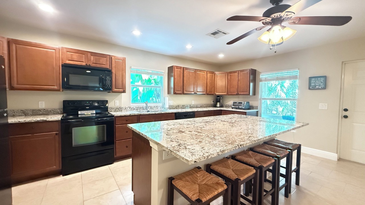 Photo of Kitchen in Oakes Estates