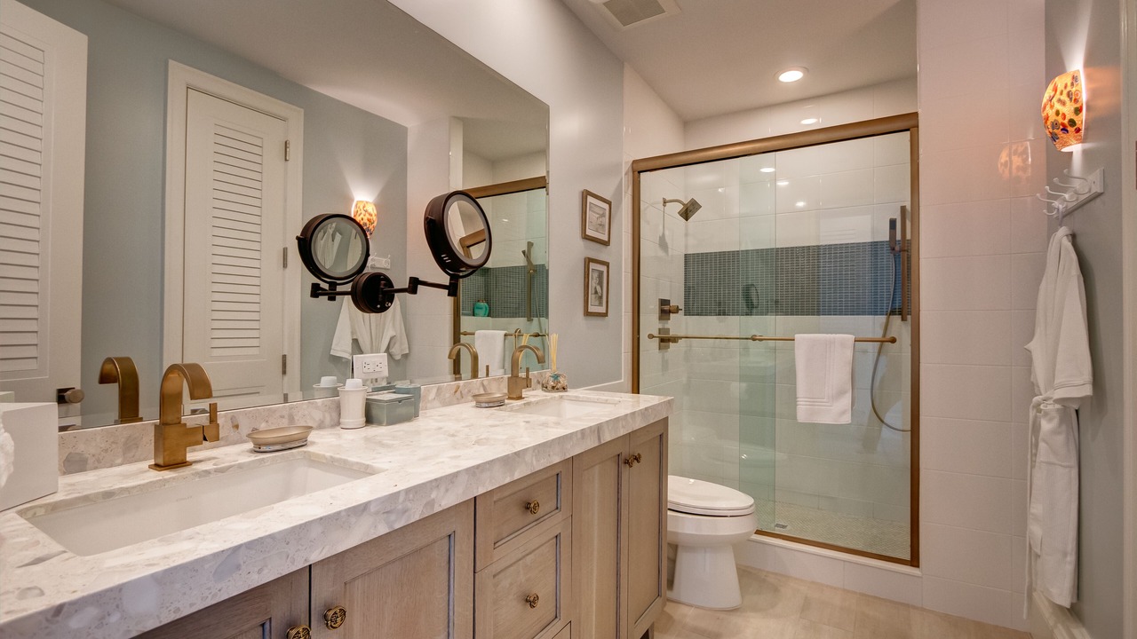 Photo of Bathroom in Islamorada