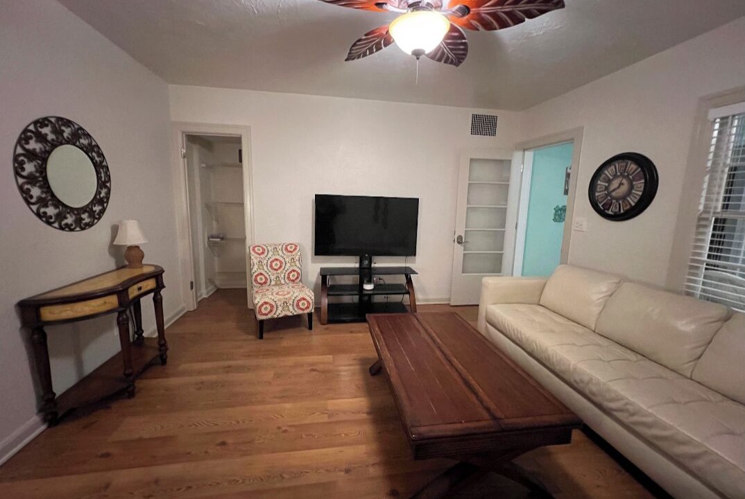Photo of Livingroom in Gulfport