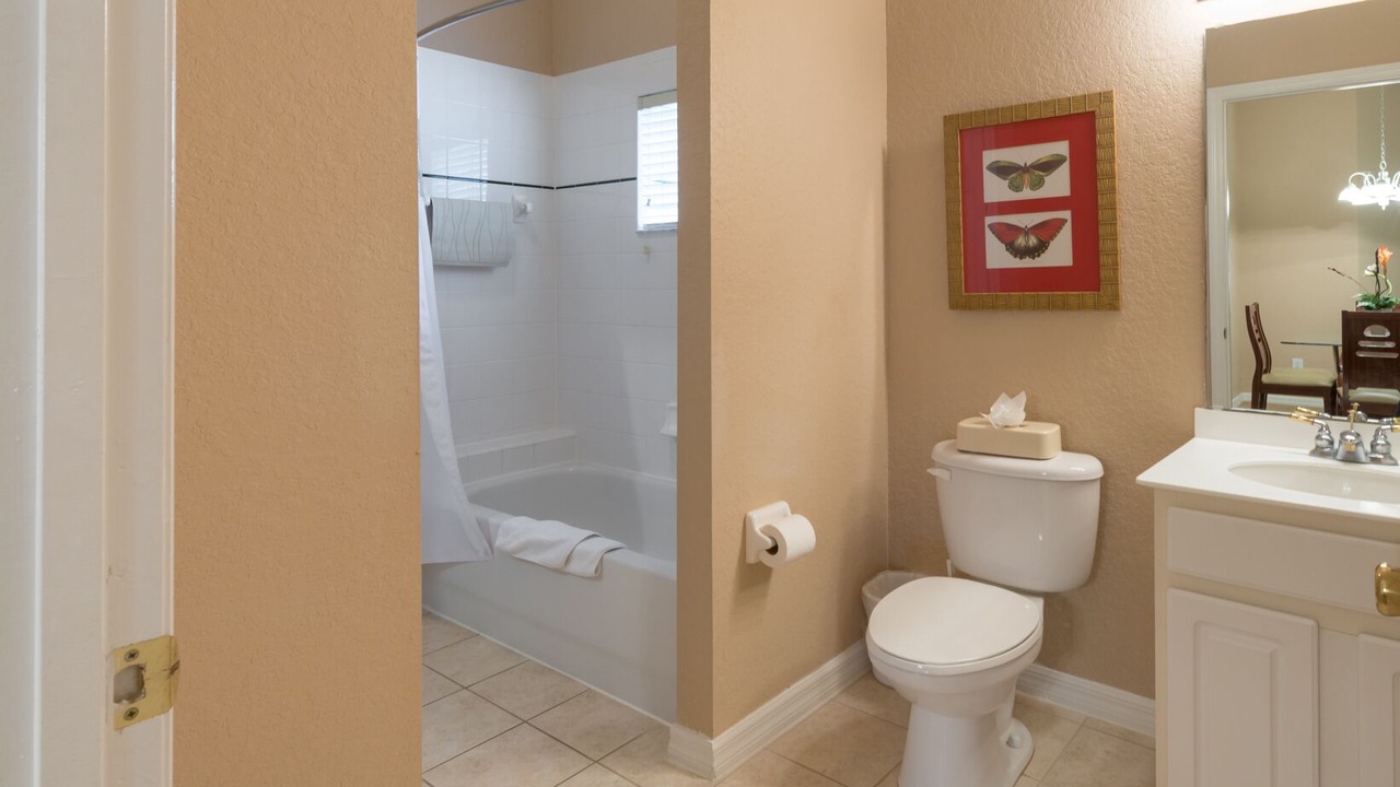 Photo of Bathroom in Bahama Bay