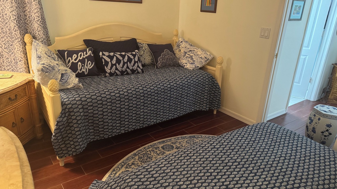 Photo of Bedroom in Bonita Shores