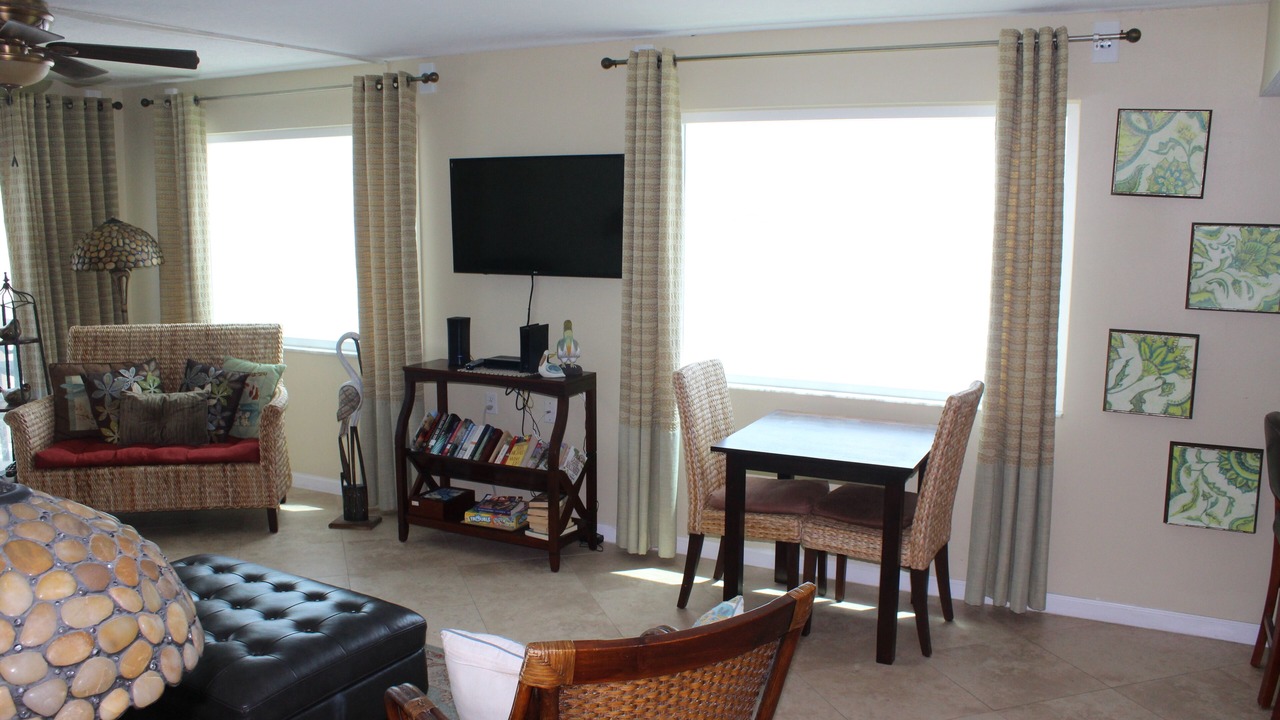 Photo of Livingroom in Satellite Beach