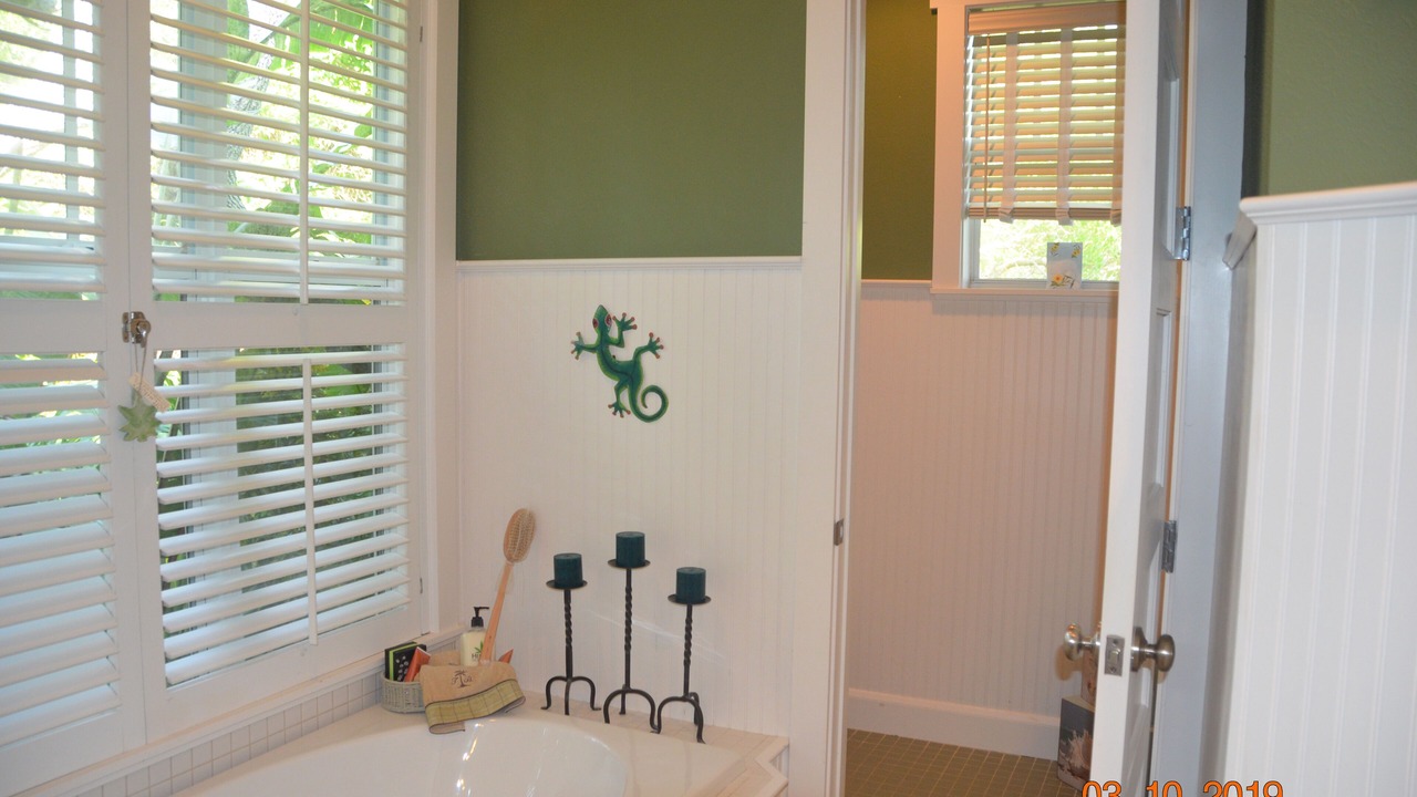 Photo of Bathroom in Laurel