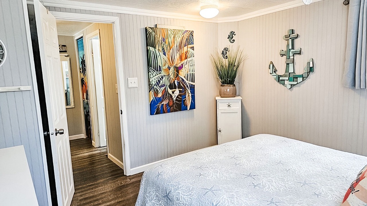 Photo of Bedroom in Rock Harbor