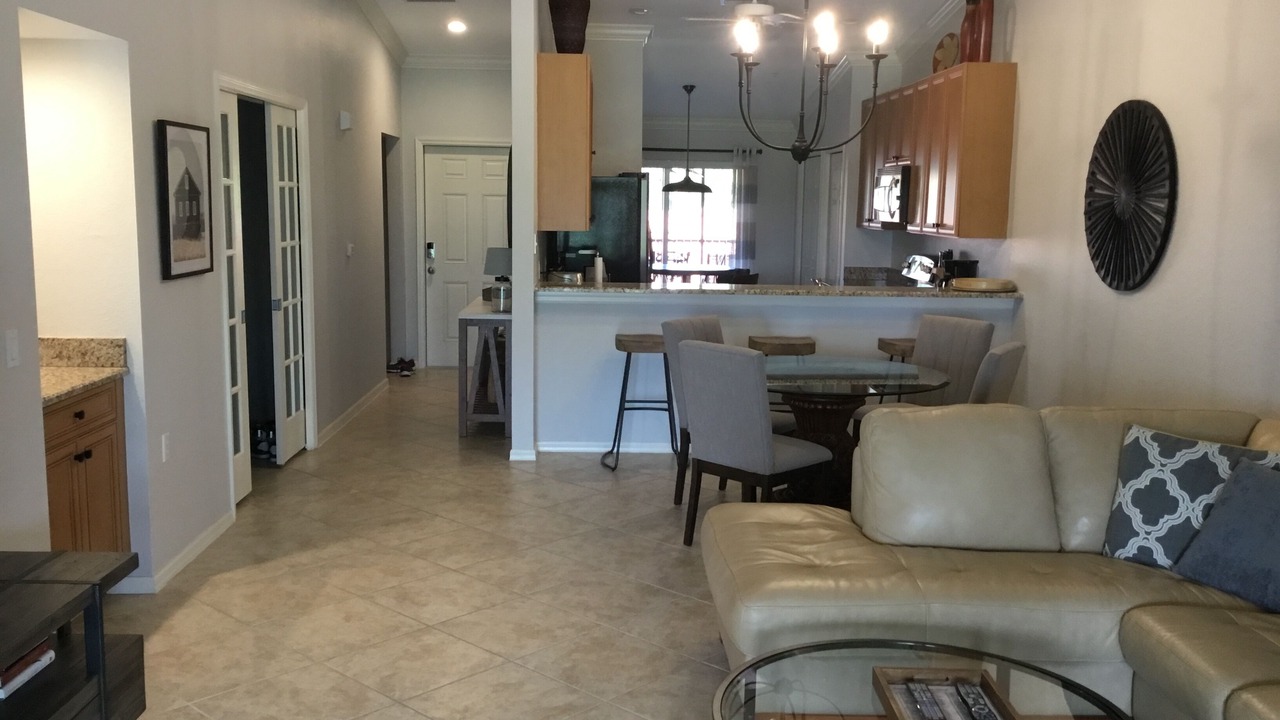 Photo of Livingroom in Naples