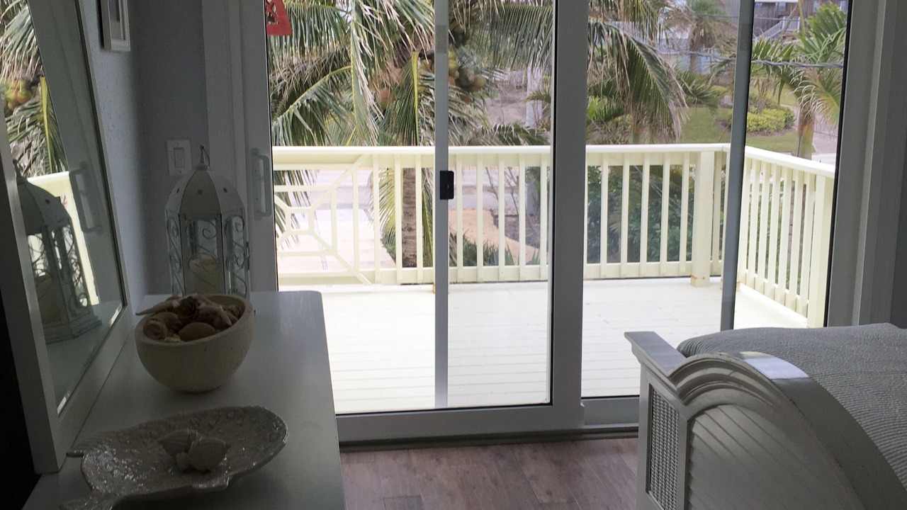 Photo of Bedroom in Floridana Beach
