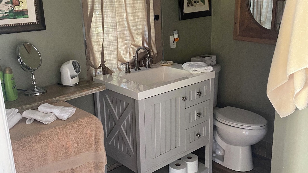 Photo of Bathroom in Coconut Grove
