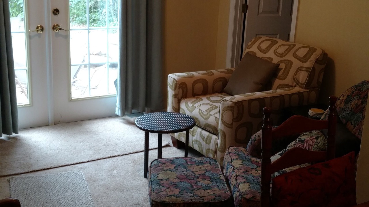 Photo of Livingroom in Disston Heights