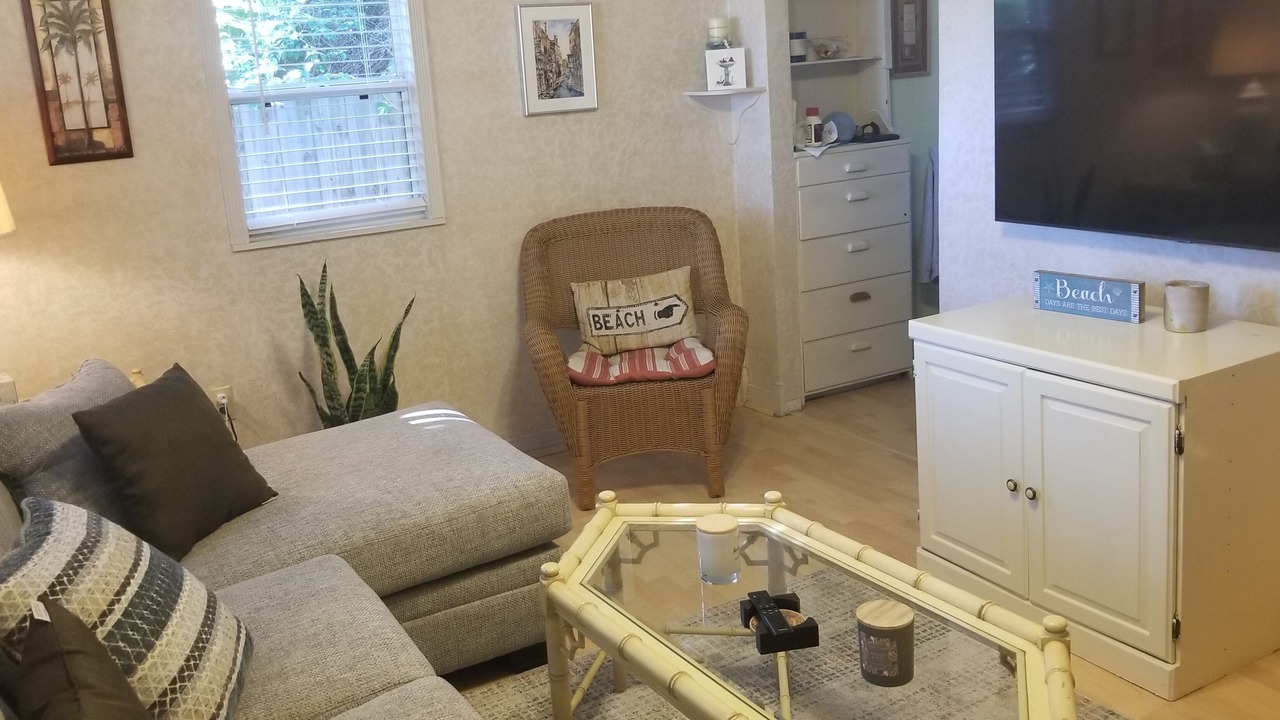 Photo of Livingroom in Disston Heights
