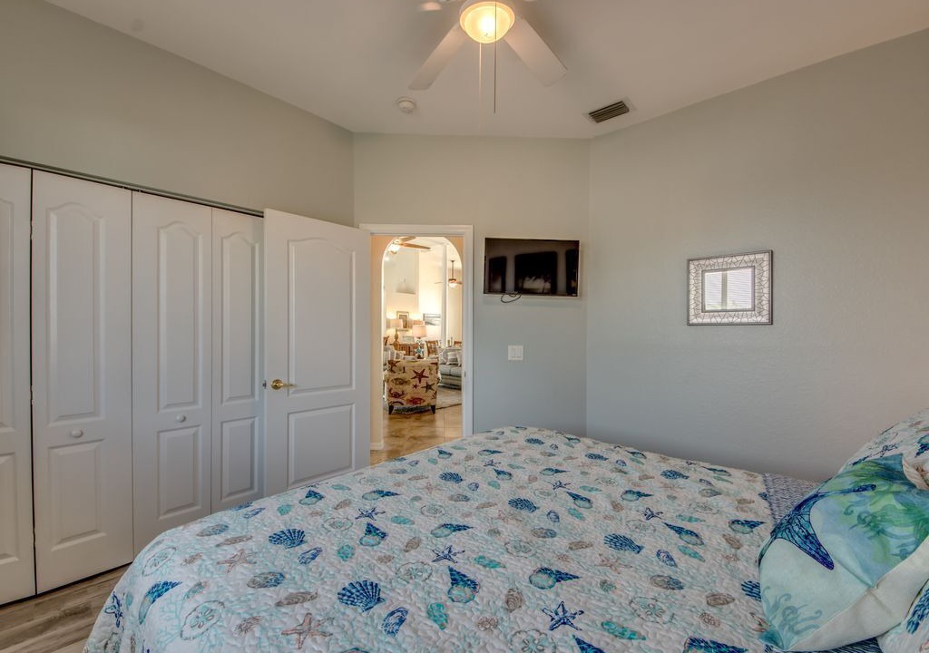Photo of Bedroom in Caloosahatchee