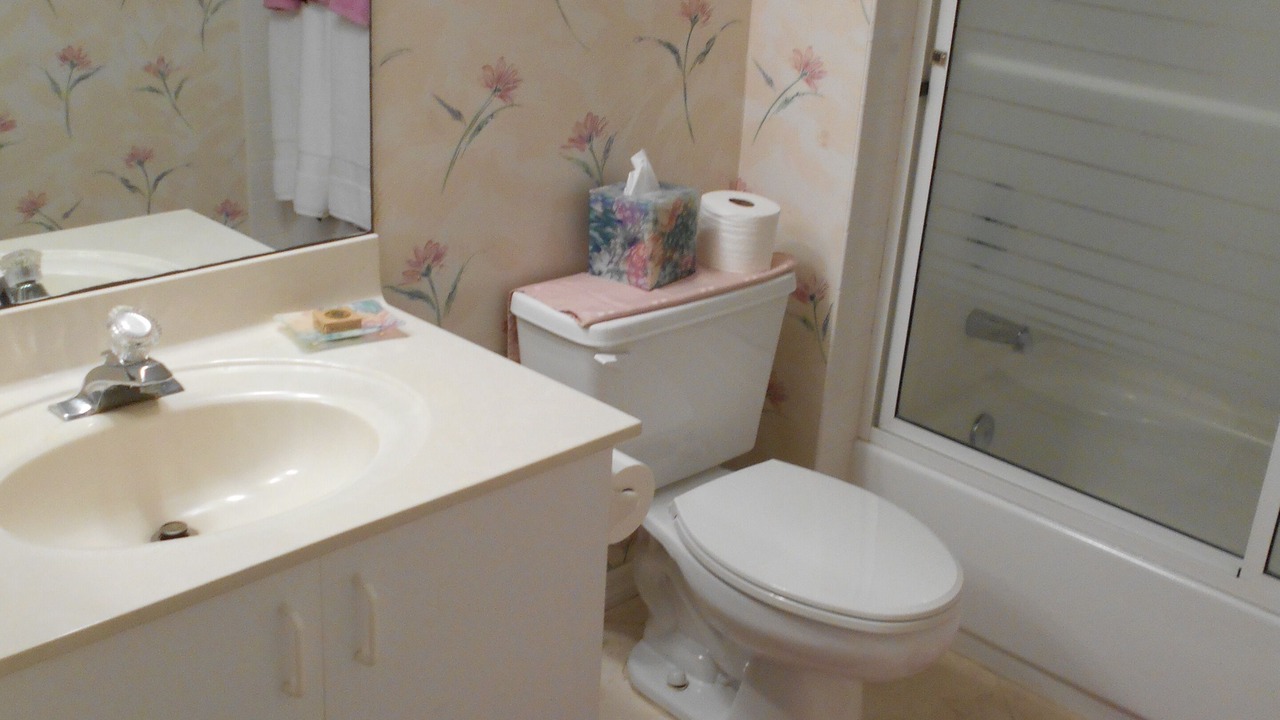 Photo of Bathroom in Vanderbilt Beach