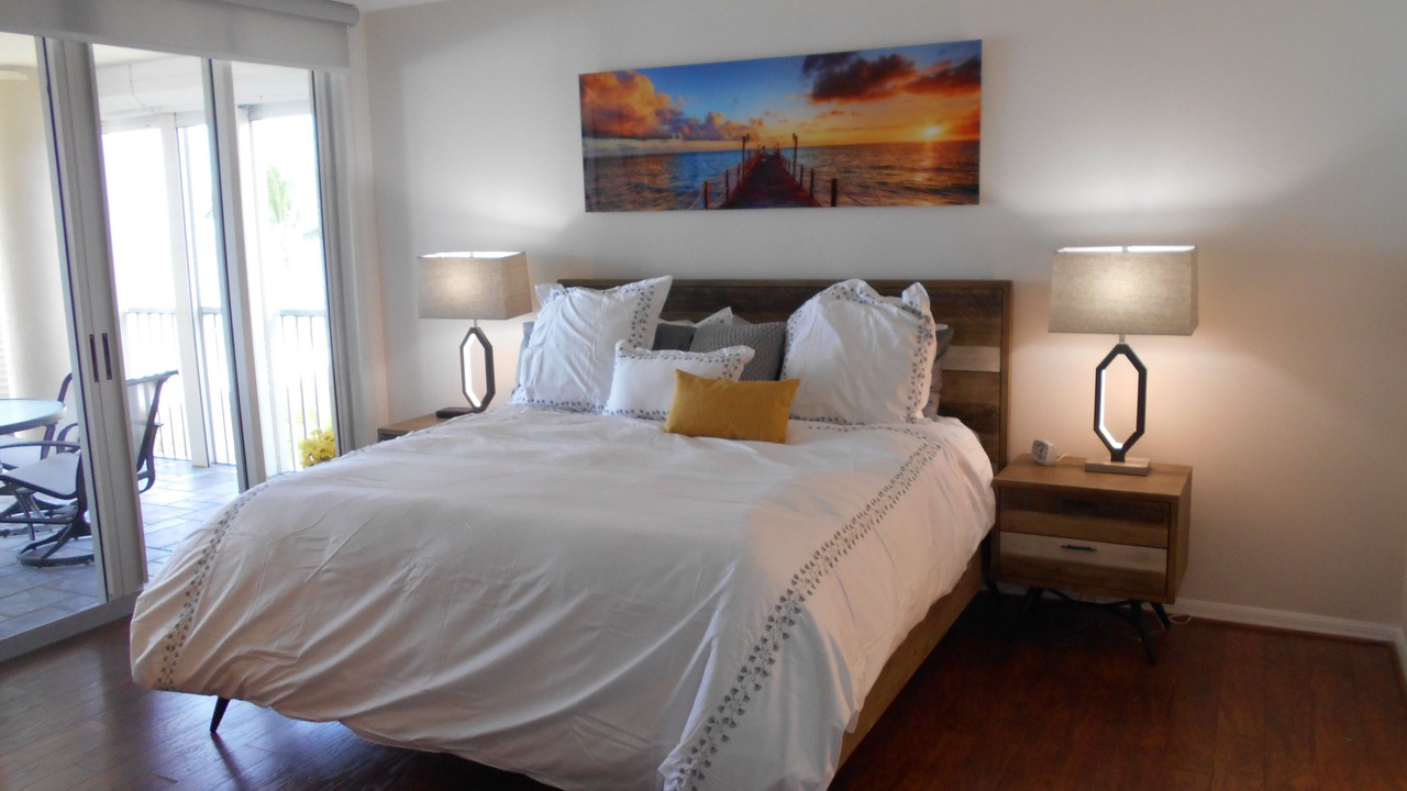 Photo of Bedroom in Vanderbilt Beach