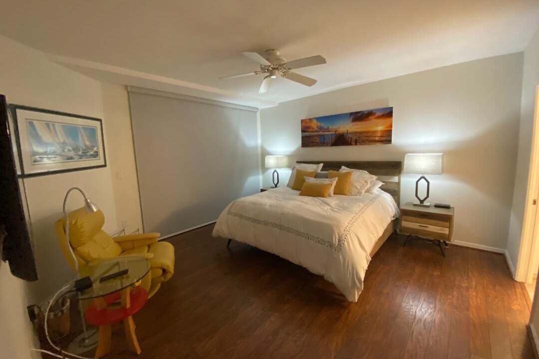 Photo of Bedroom in Vanderbilt Beach