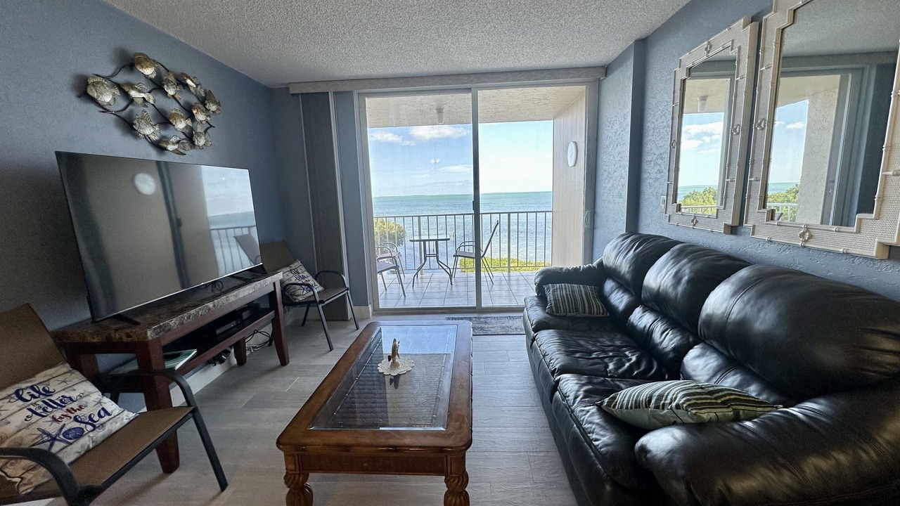 Photo of Livingroom in Islamorada