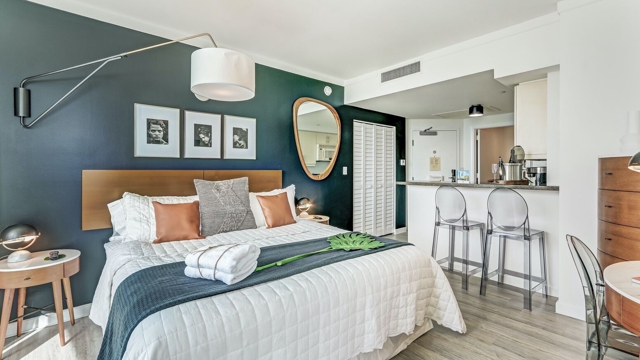 Photo of Bedroom in Coconut Grove