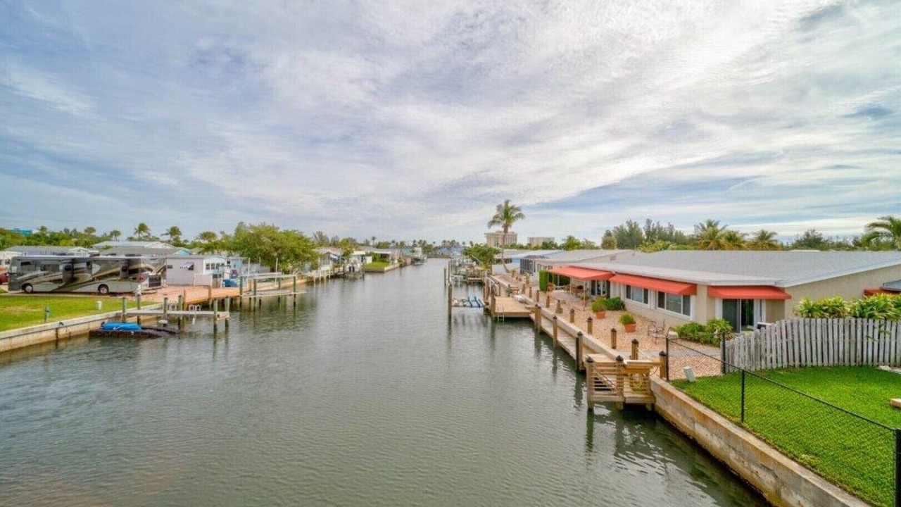 Photo of Outdoor in Hutchinson Island South